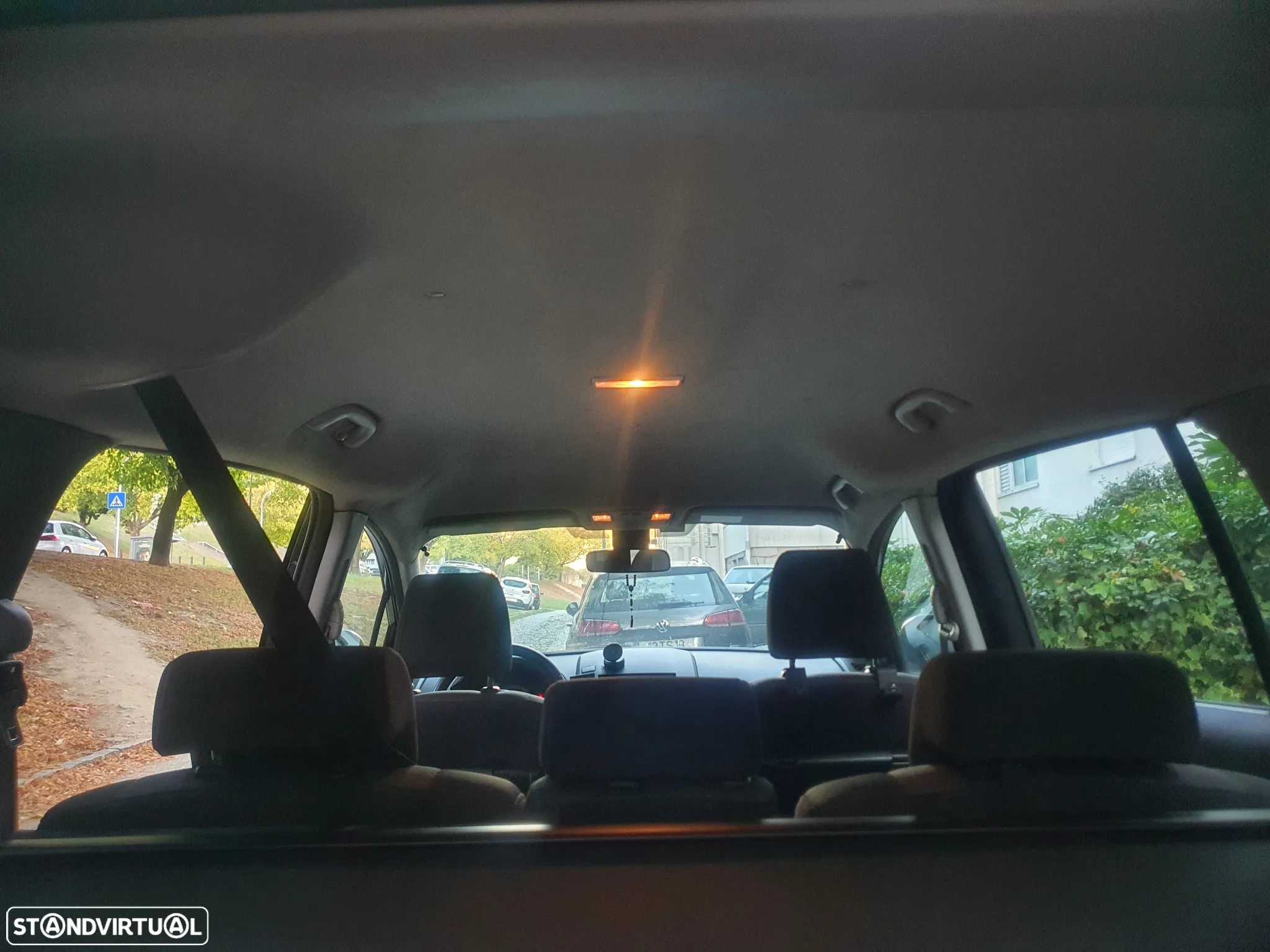 Mazda 5 - 15