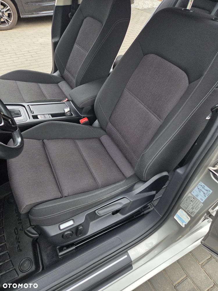 Volkswagen Passat - 5