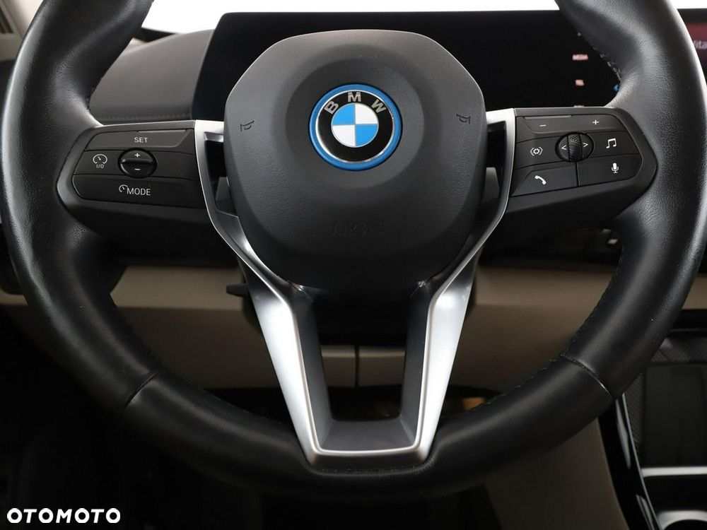 BMW iX1 xDrive30 xLine - 23