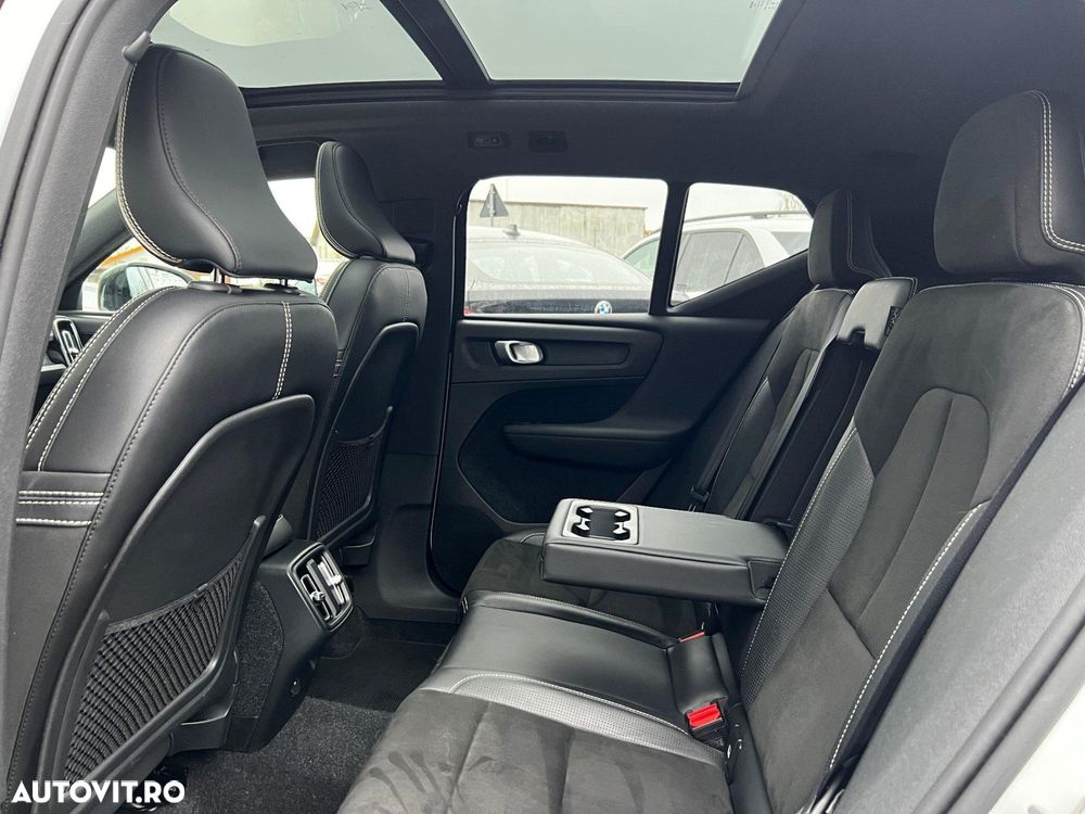 Volvo XC 40 - 31