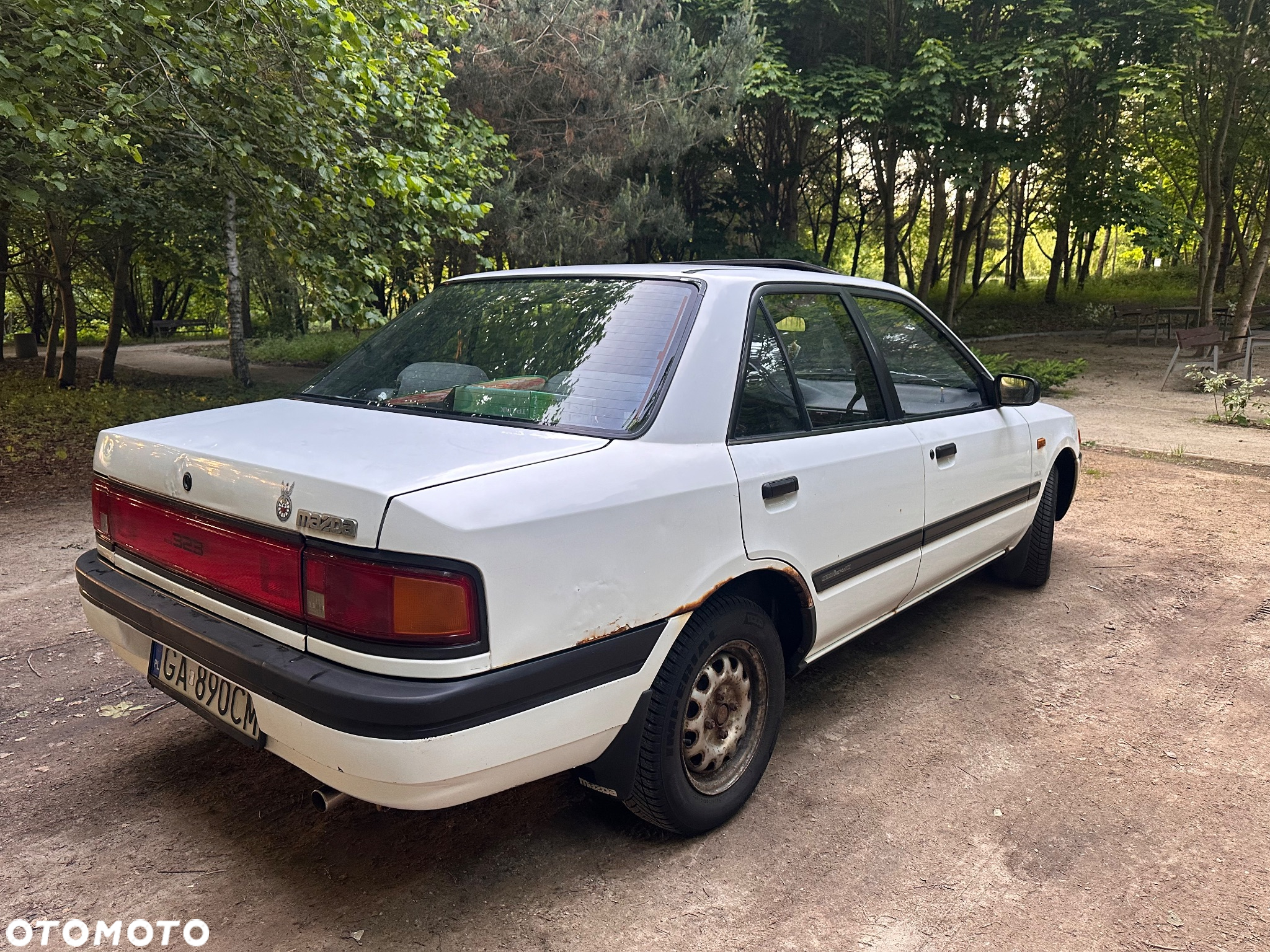 Mazda 323 - 4