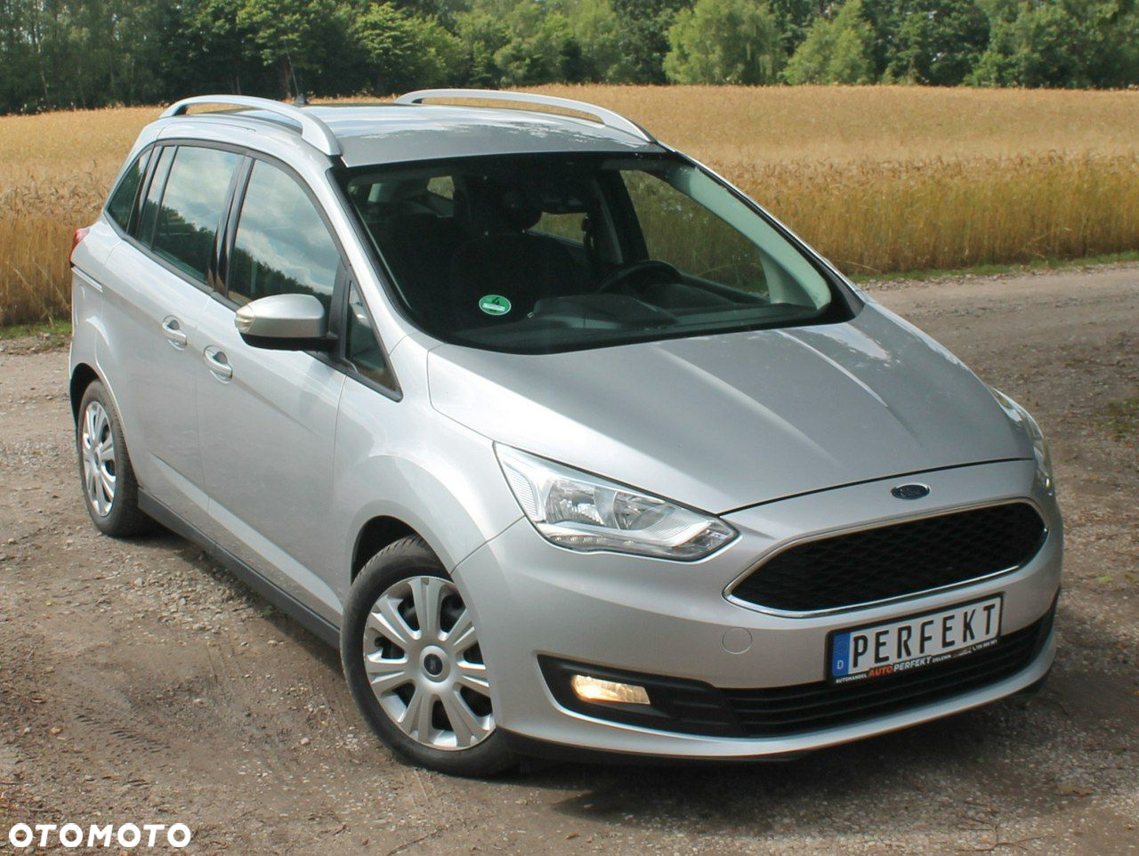 Ford Grand C-MAX - 24