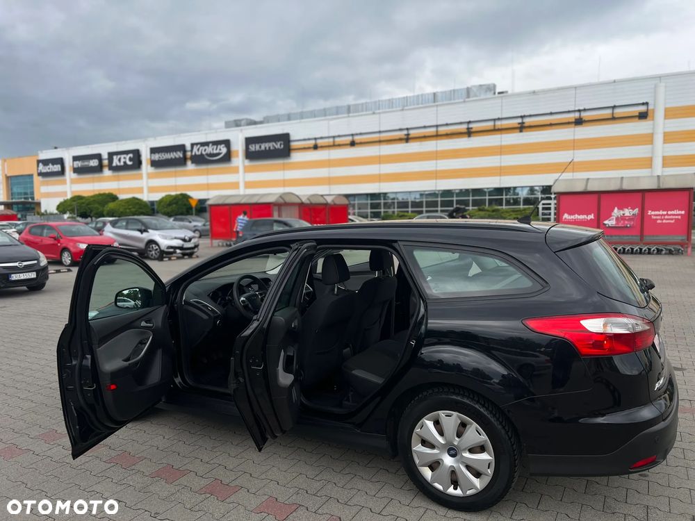 Ford Focus 1.6 TDCi DPF Start-Stopp-System SYNC Edition - 11