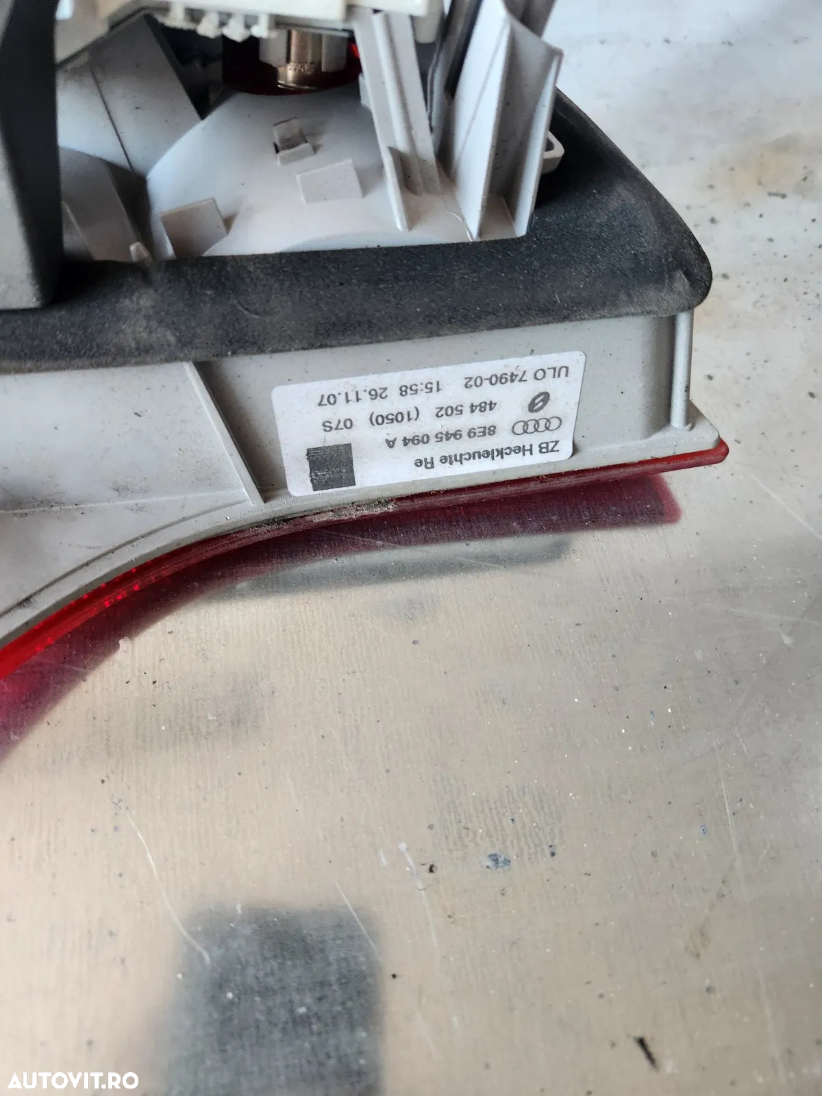 Lampa Stop Tripla Stanga Dreapta De Pe Haion Audi A4 B7 Avant Combi Break - Dezmembrari Arad - 8