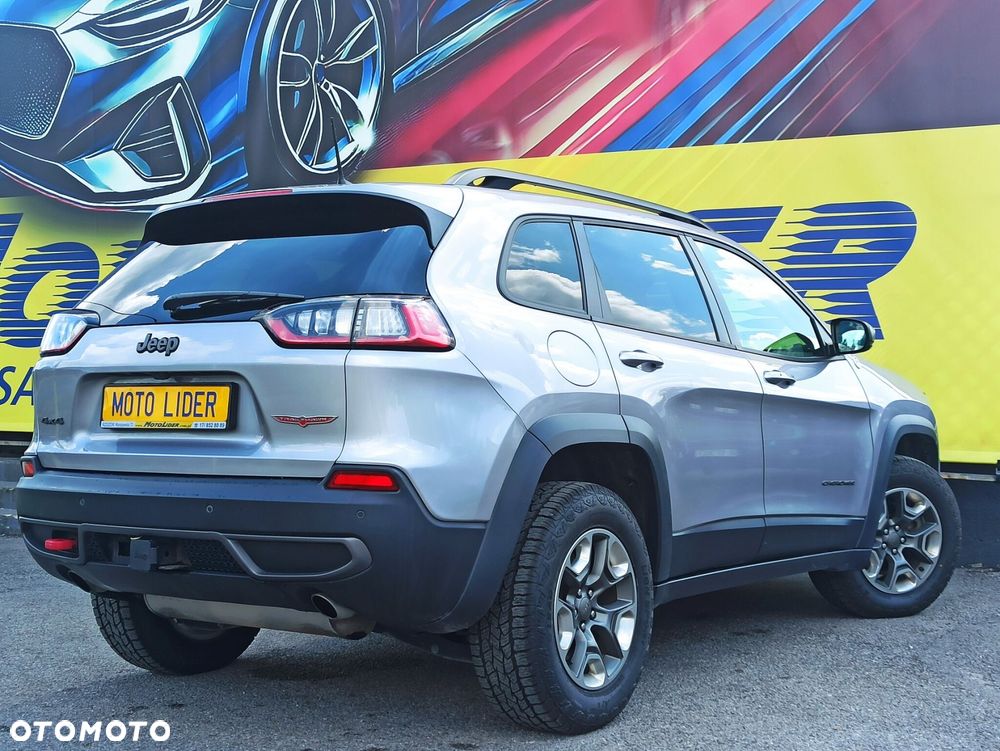 Jeep Cherokee - 6