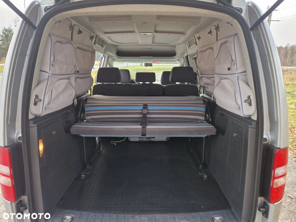 Volkswagen Caddy 1.6 (7-Si.) Edition 30 - 9