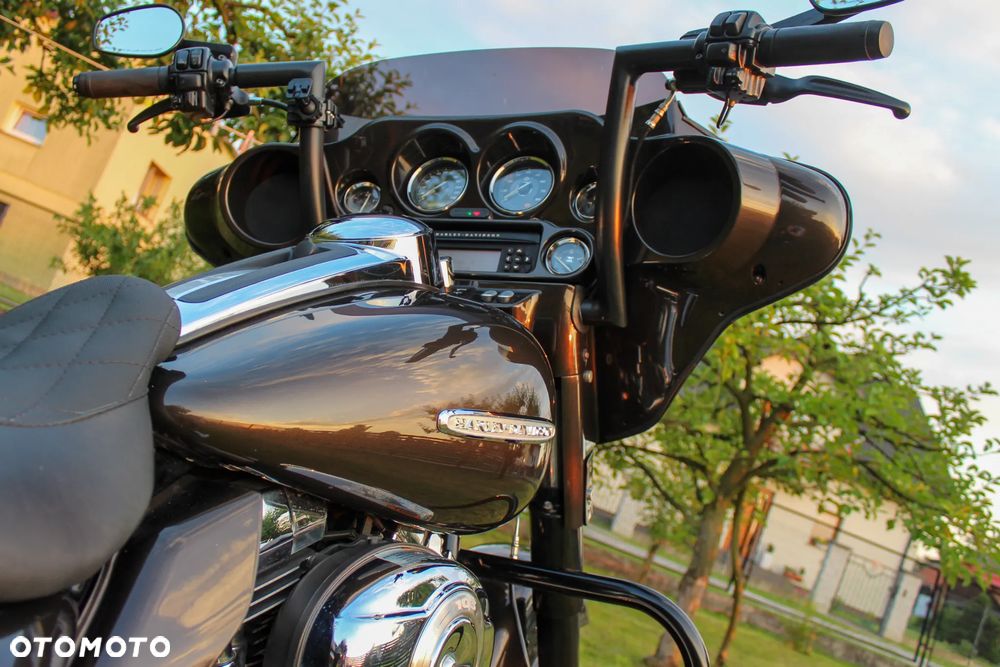 Harley-Davidson Touring Ultra Limited - 4