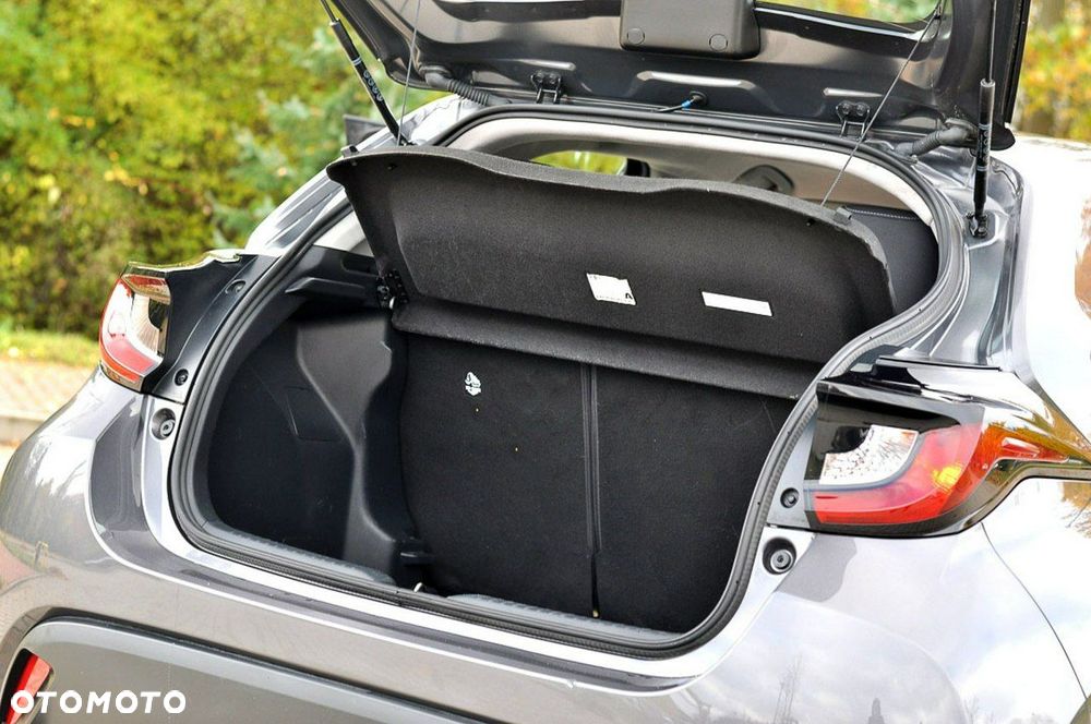 Toyota Yaris - 11