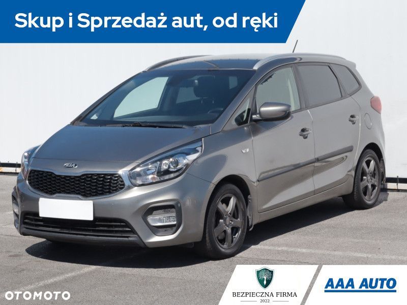 Kia Carens - 3