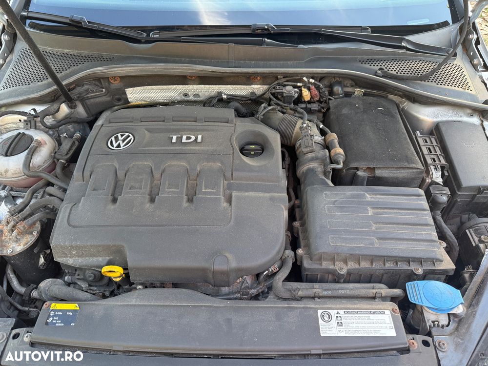 Volkswagen Golf 1.6 TDI 4Motion BMT Comfortline - 6