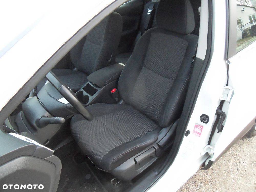 Nissan Qashqai 1.5 dCi DPF acenta - 14