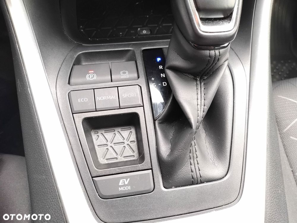 Toyota RAV4 2.5 Hybrid Comfort 4x2 - 28