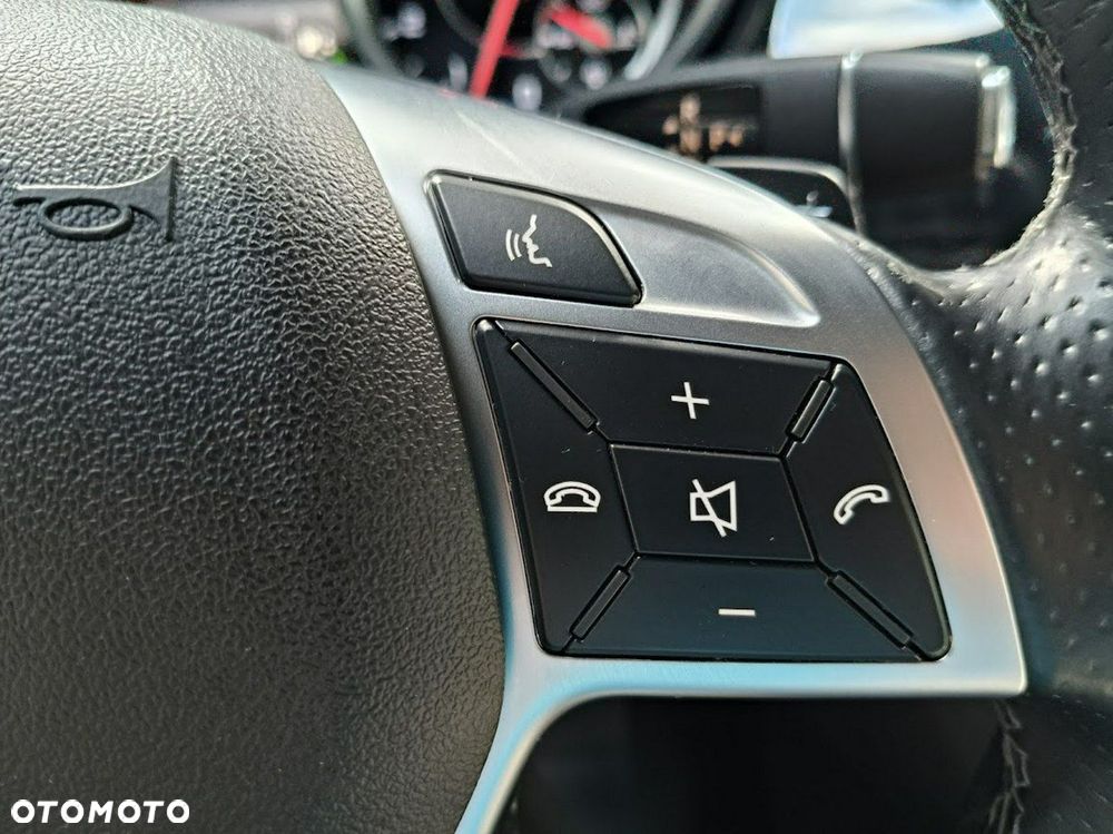 Mercedes-Benz GLS - 39