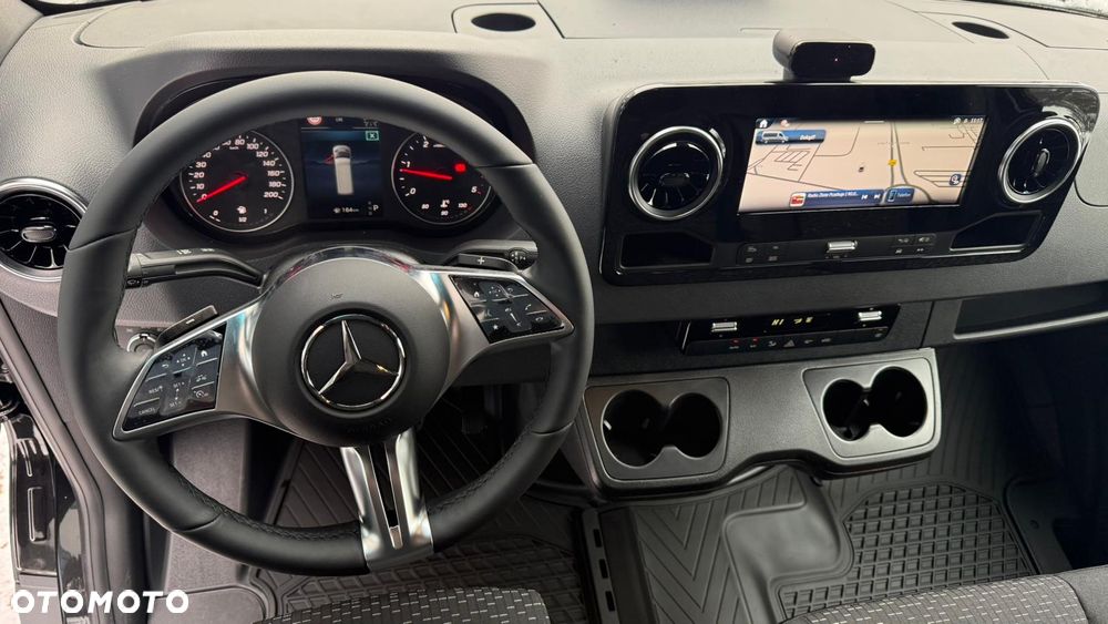 Mercedes-Benz Sprinter 319 CDI Furgon SELECT - 12