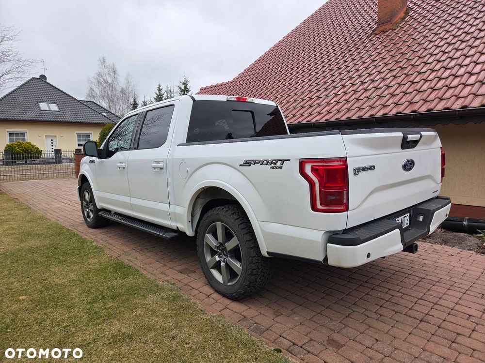 Ford F-150 - 4
