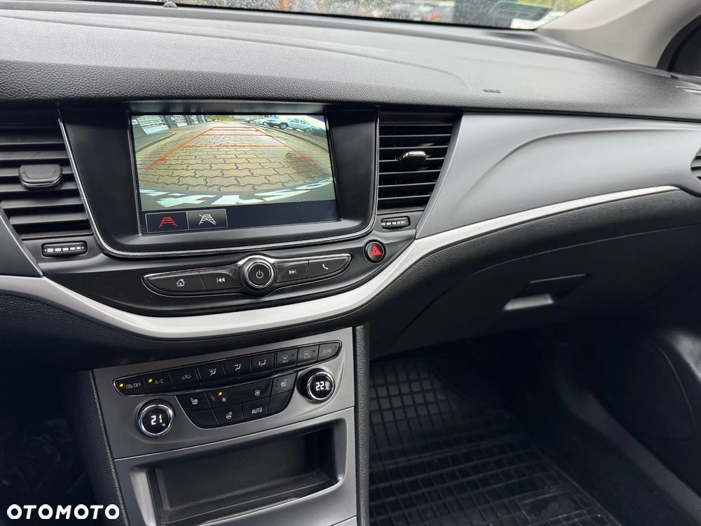 Opel Astra V 1.2 T Edition S&S - 9