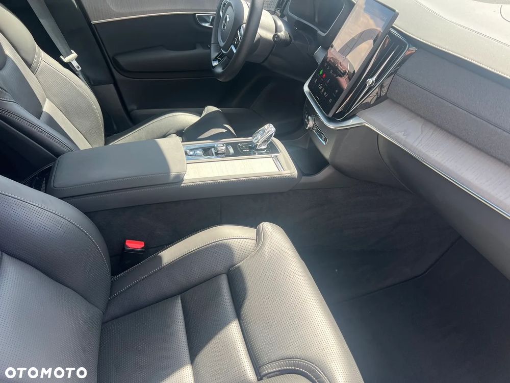 Volvo XC 90 T8 AWD Ultra Dark - 34