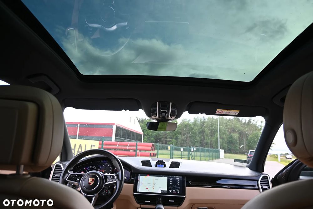 Porsche Cayenne Platinum Edition - 31