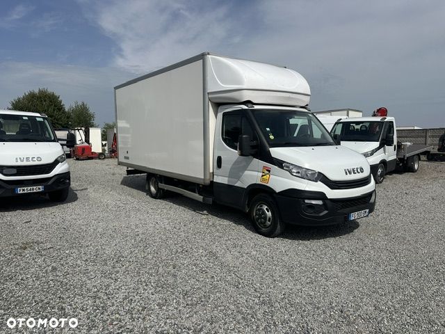 Iveco 35C18 hi-matic 5 metrów - 1