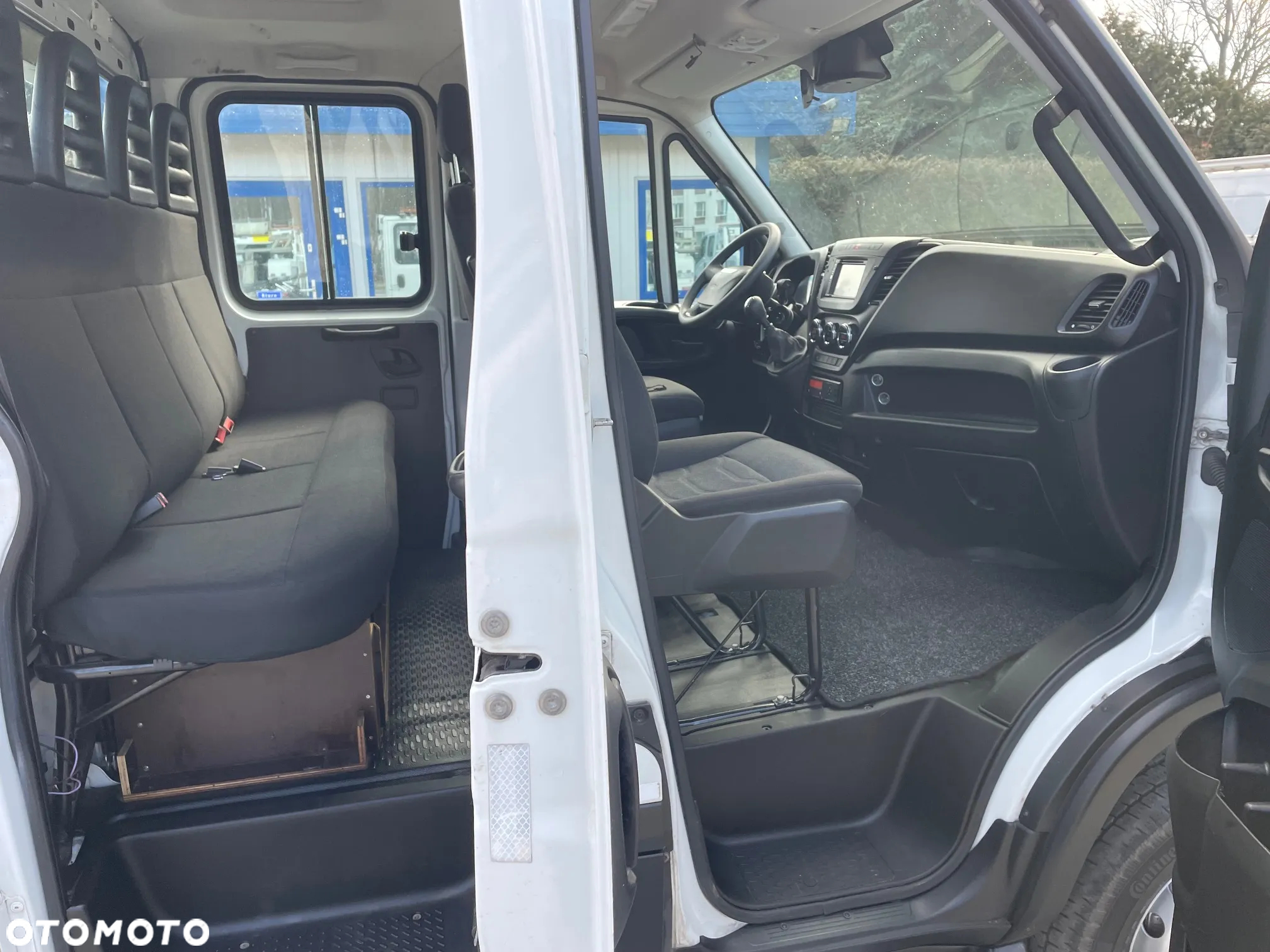 Iveco Daily 70C17 Pomoc drogowa Laweta 2017r - 13