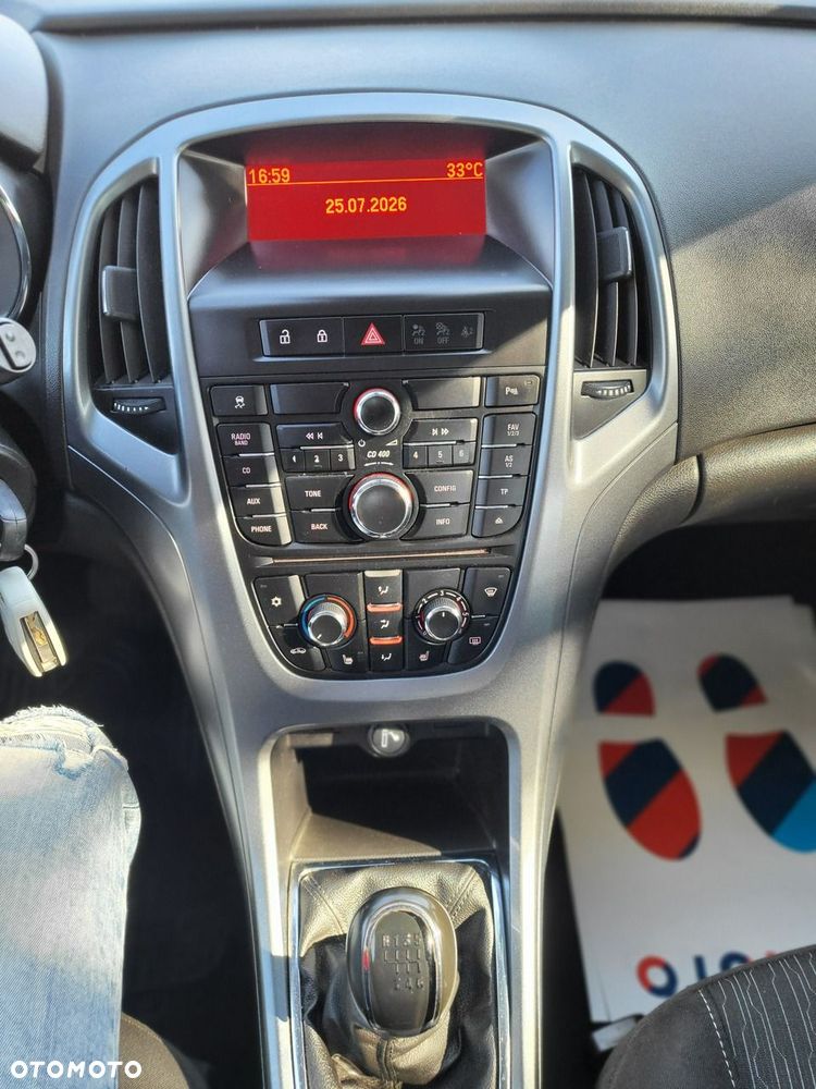 Opel Astra - 25