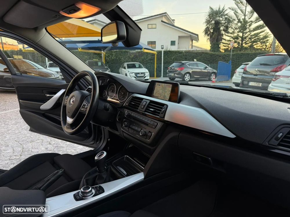 BMW 318 d Touring Line Sport - 10