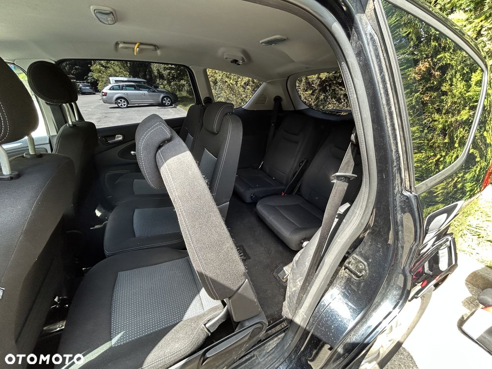 Ford S-Max - 7