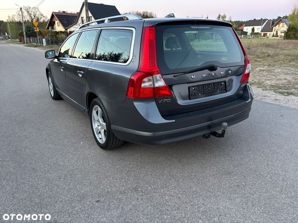 Volvo V70 2.5T Summum - 4