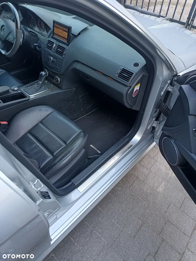 Mercedes-Benz Klasa C 63 AMG 7G-TRONIC Performance Plus SPORT EDITION - 6