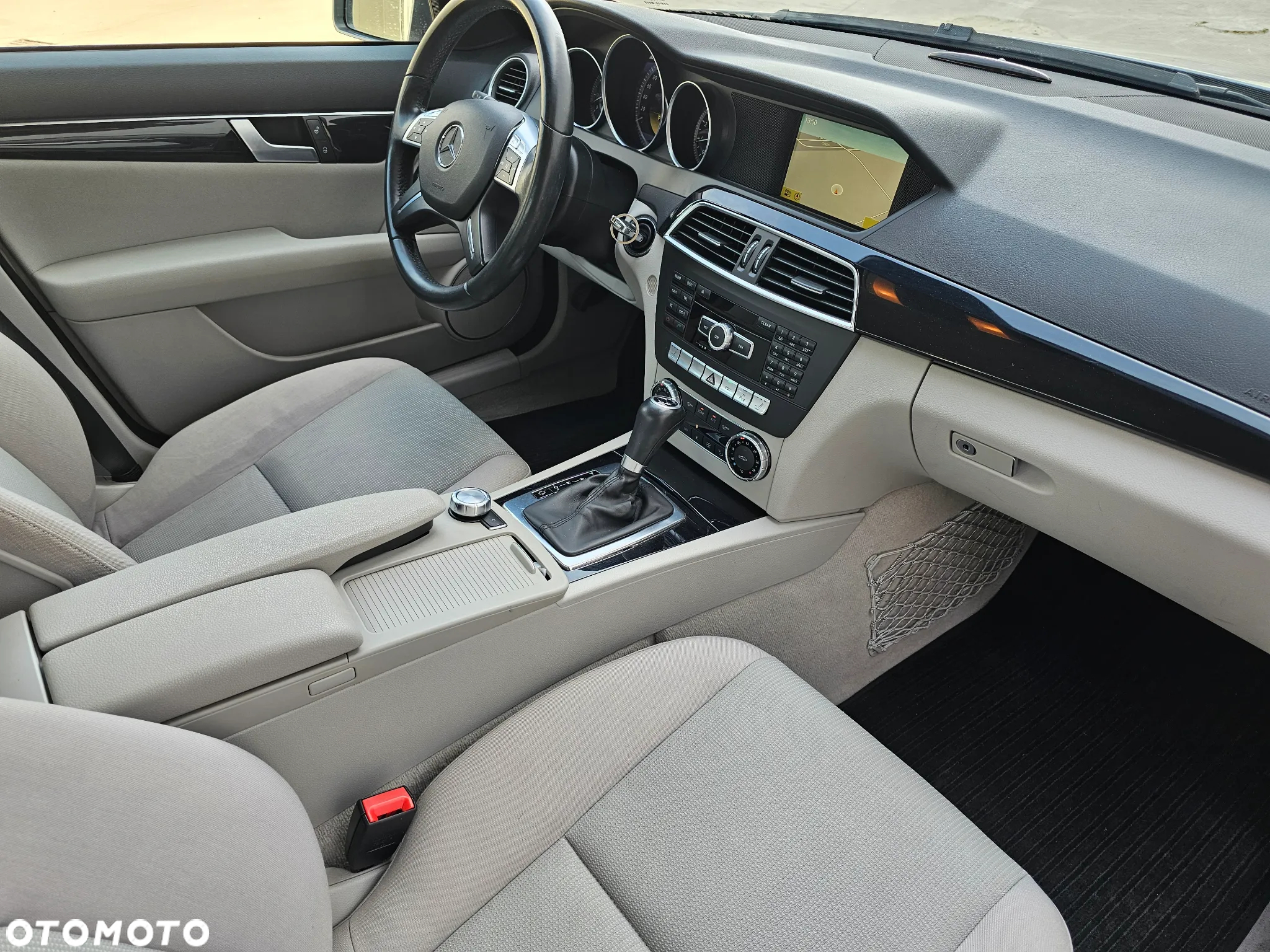 Mercedes-Benz Klasa C 180 BlueEFFICIENCY 7G-TRONIC Elegance - 11