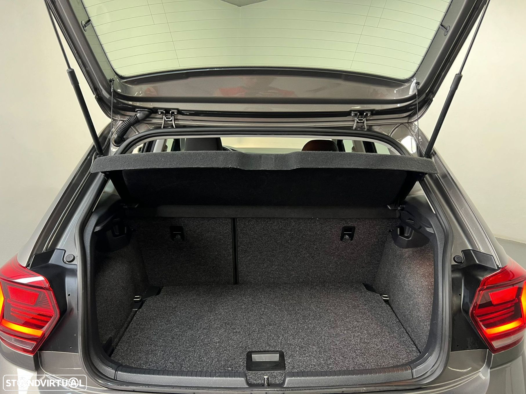 VW Polo 1.0 Trendline - 17