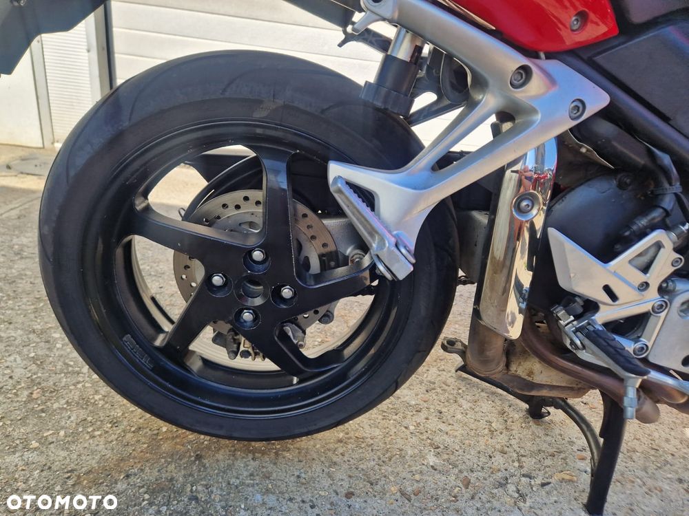 Honda VFR - 8
