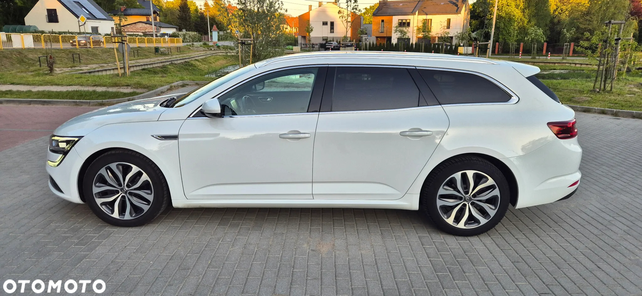 Renault Talisman Grandtour ENERGY dCi 130 EDC INTENS - 8