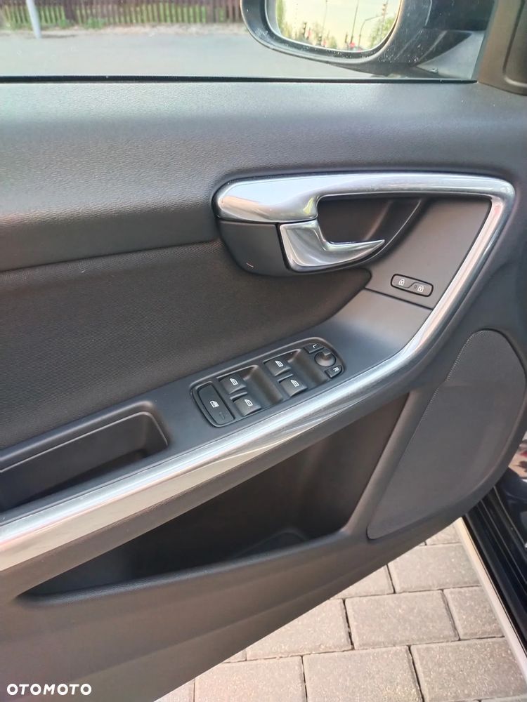Volvo V60 D4 R-Design Momentum - 18
