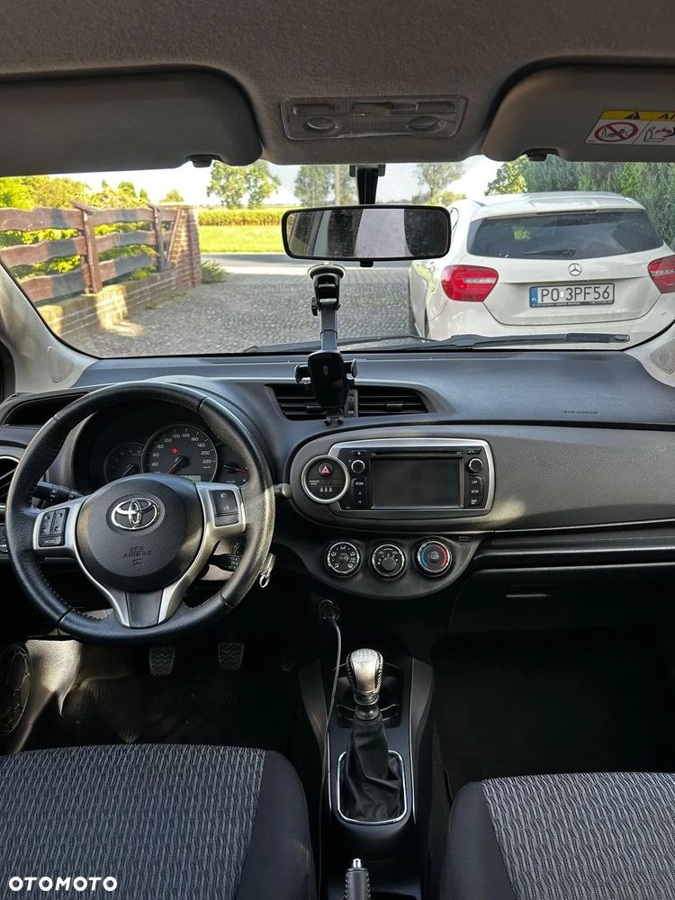 Toyota Yaris - 4