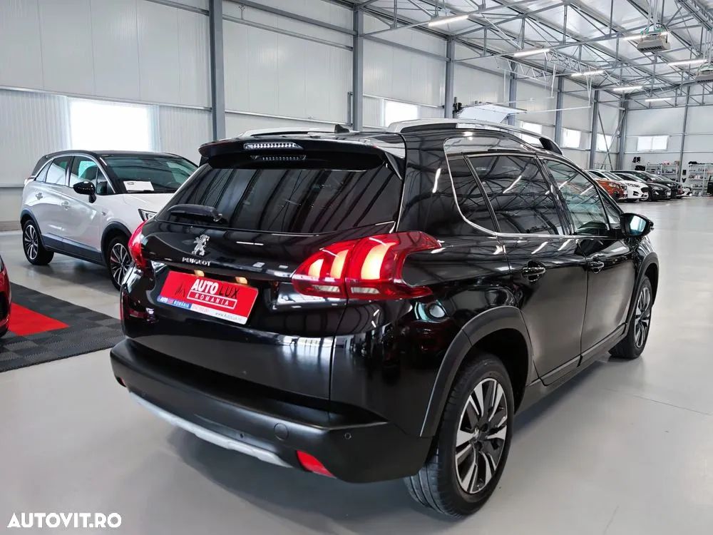 Peugeot 2008 1.2 PureTech Turbo EAT6 S&S Allure - 4