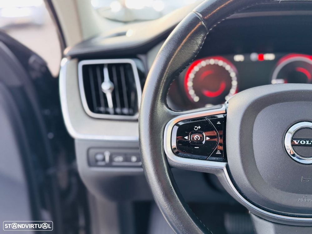 Volvo XC 60 2.0 T8 PHEV Inscription AWD - 19