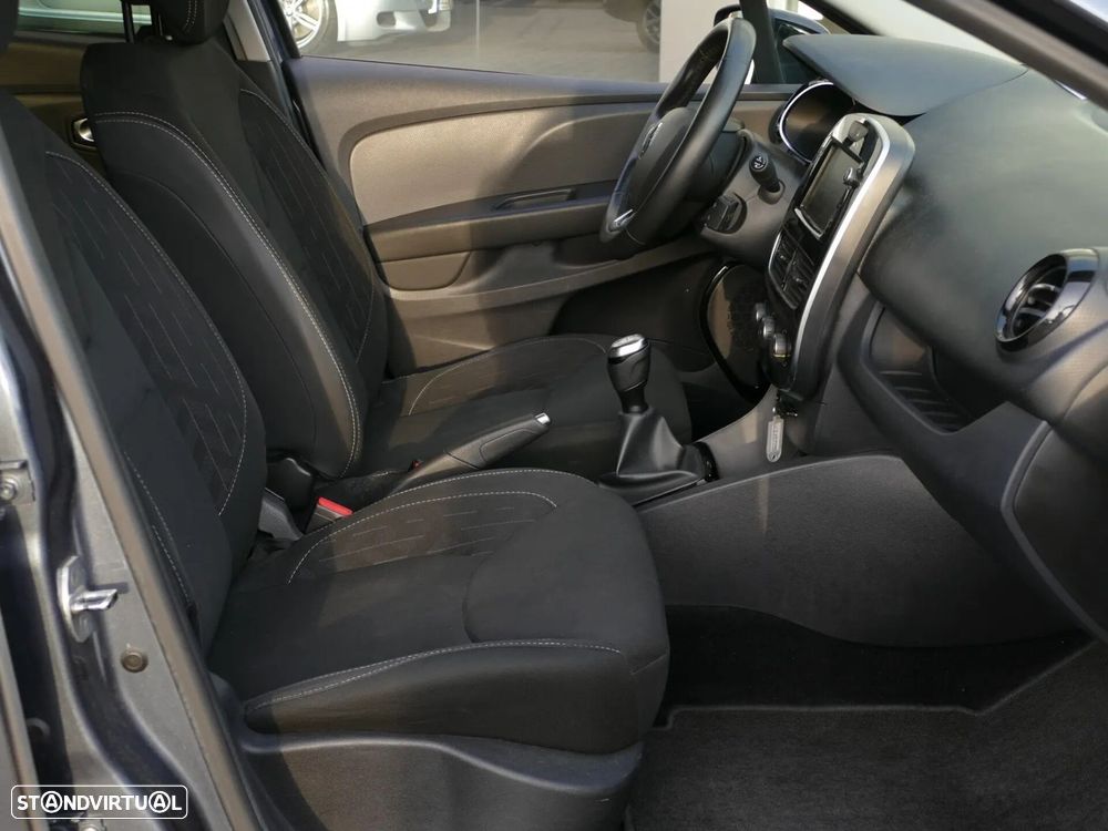 Renault Clio Sport Tourer 0.9 TCe Limited - 28