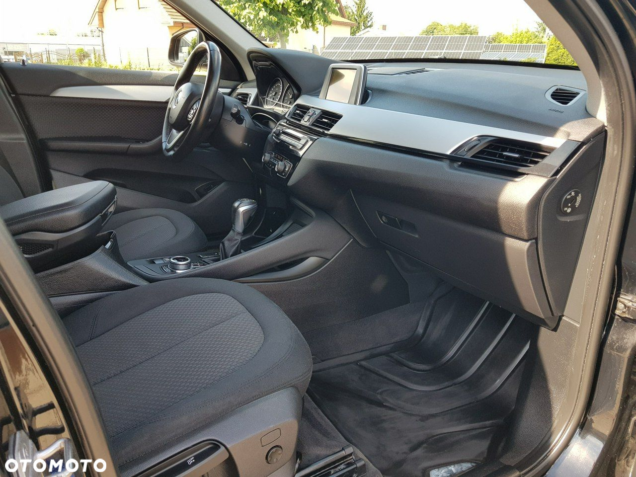 BMW X1 sDrive18d Business Edition - 16