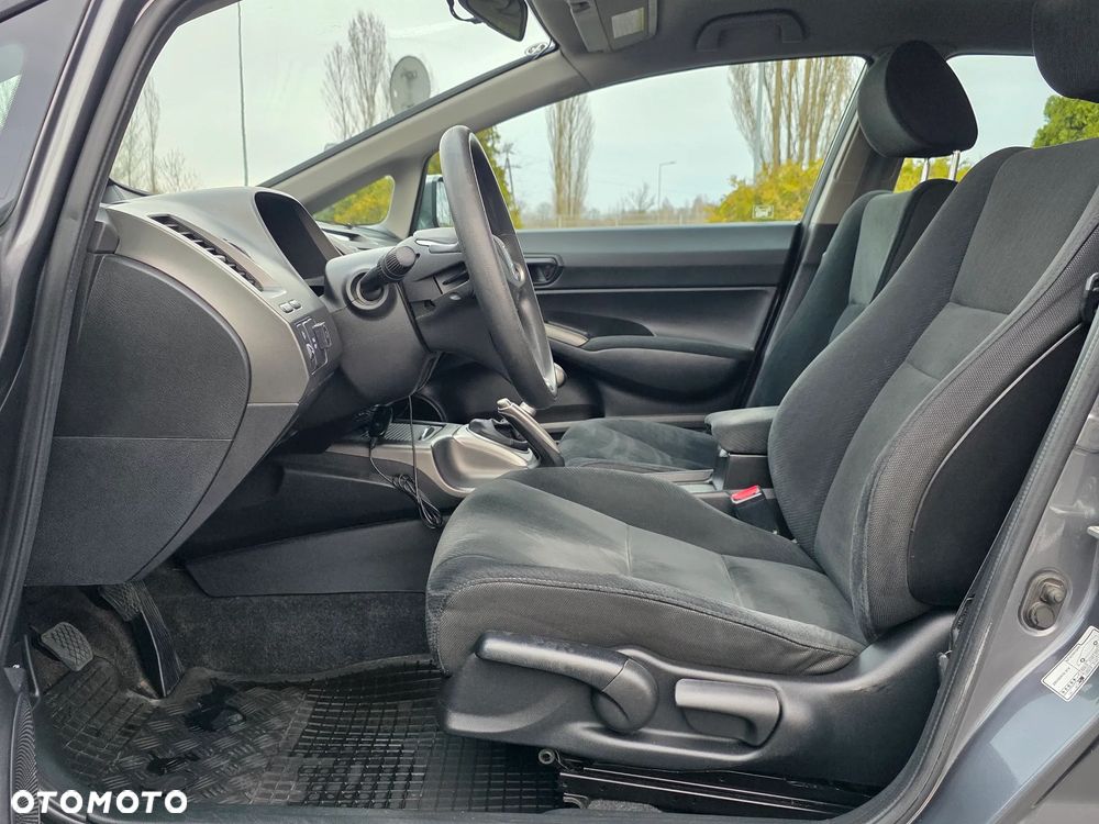 Honda Civic 1.8 Comfort - 9