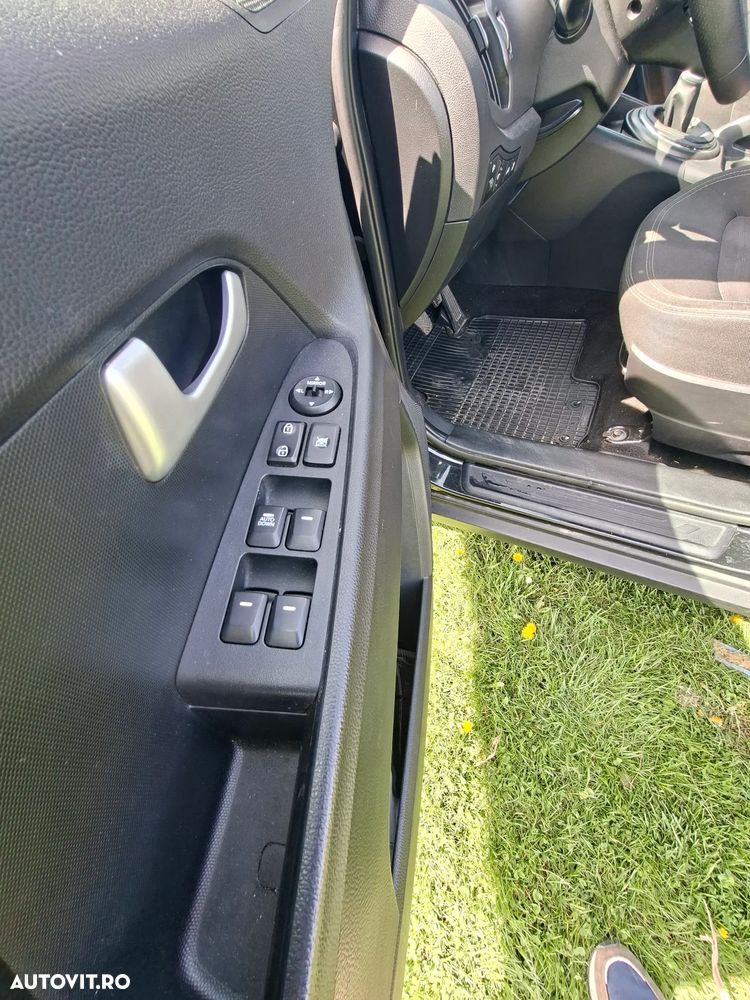 Kia Sportage 1.6 GSL MT 4x2 CLASSIC - 6