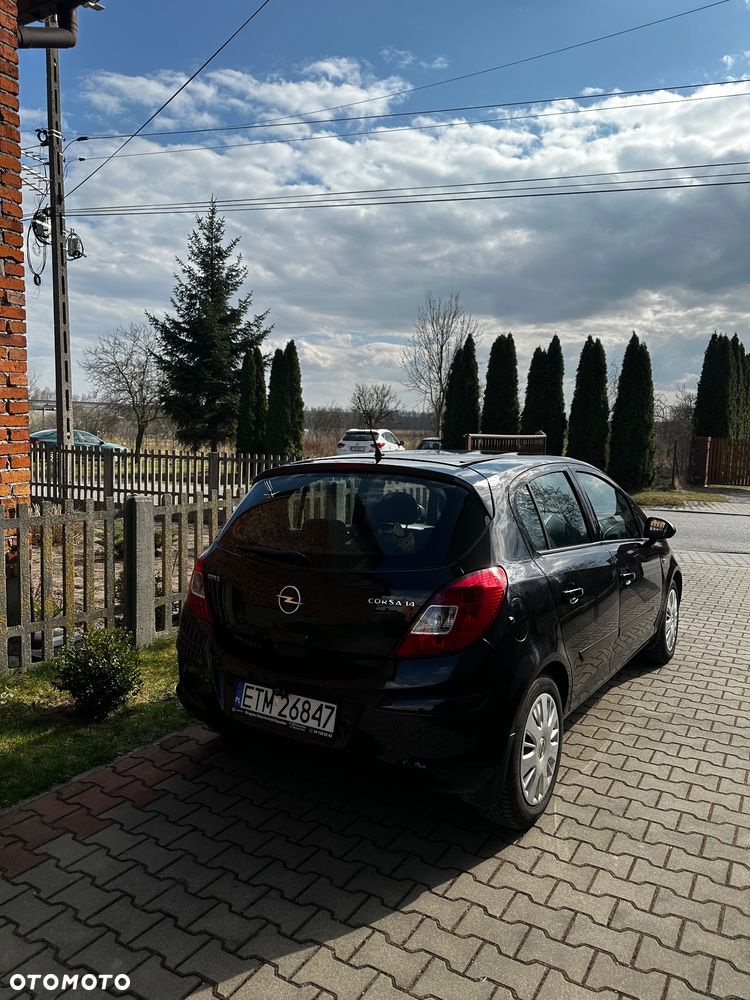 Opel Corsa 1.4 16V Cosmo - 3