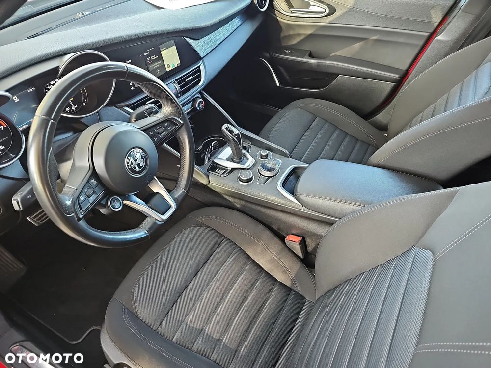 Alfa Romeo Giulia 2.0 Turbo Super - 13