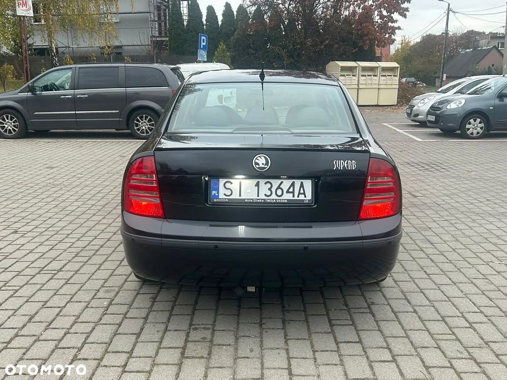 Skoda Superb 1.8 Turbo Elegance - 20