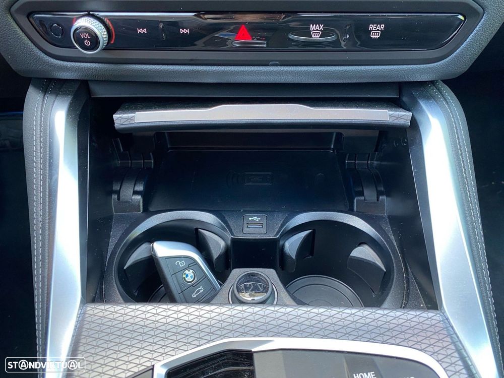 BMW i4 eDrive40 Pack Desportivo M - 14