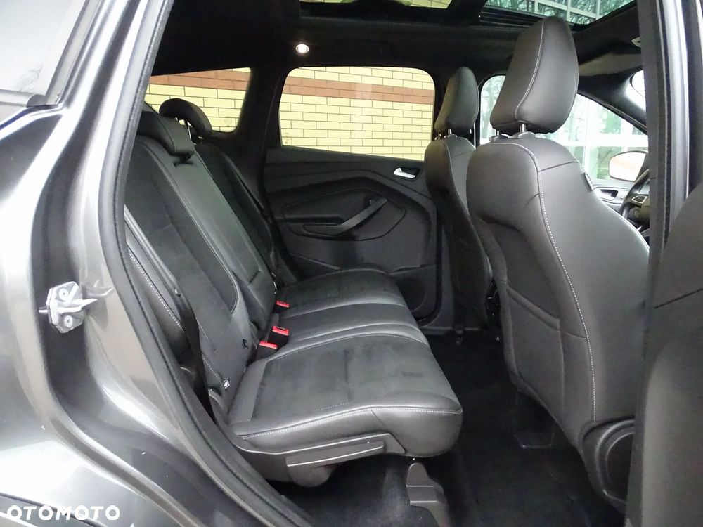 Ford Kuga 2.0 TDCi 4x4 ST-Line - 8