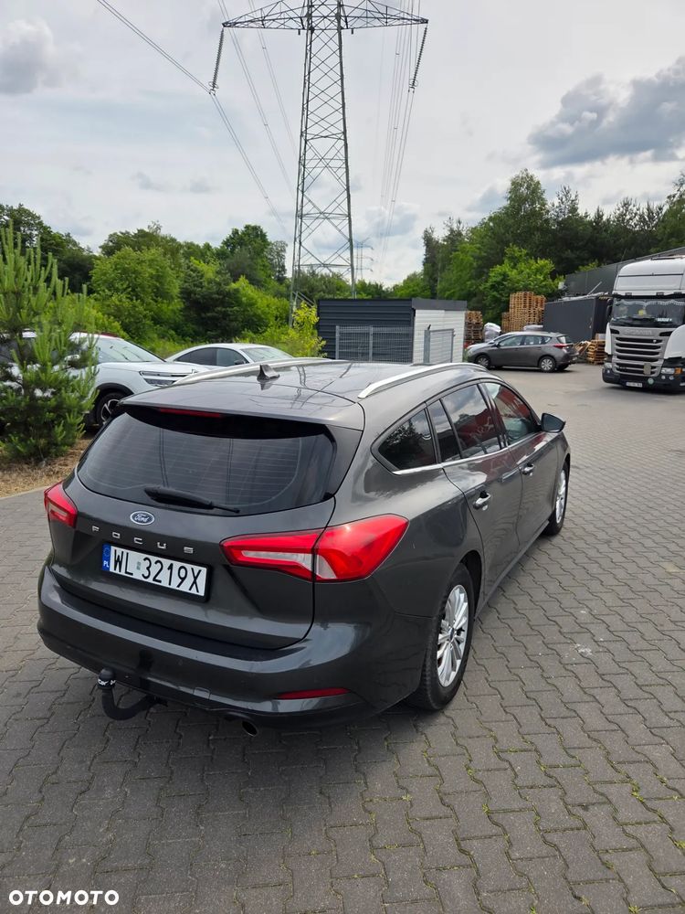 Ford Focus 1.5 EcoBoost Titanium - 4