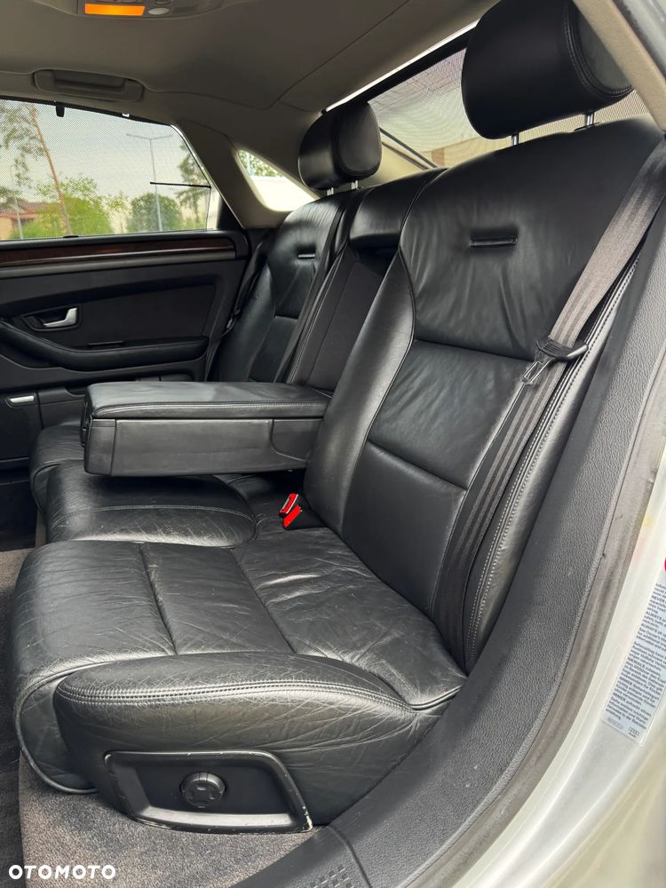 Audi A8 4.2 Quattro Langversion - 27
