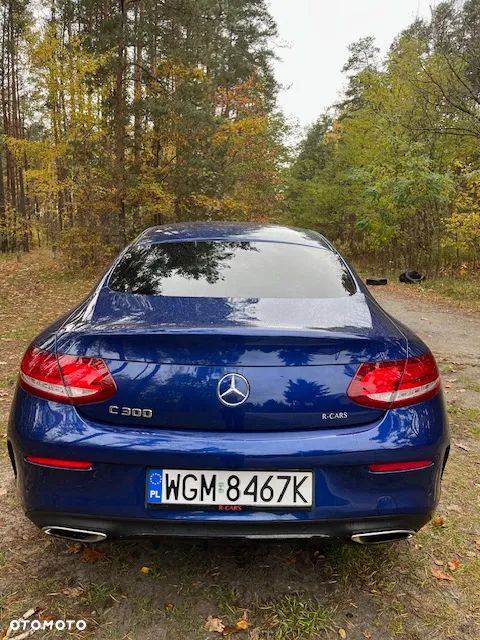 Mercedes-Benz Klasa C 300 9G-TRONIC - 4
