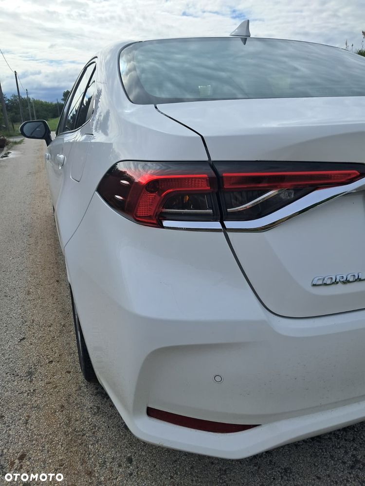 Toyota Corolla 1.8 Hybrid Comfort - 10